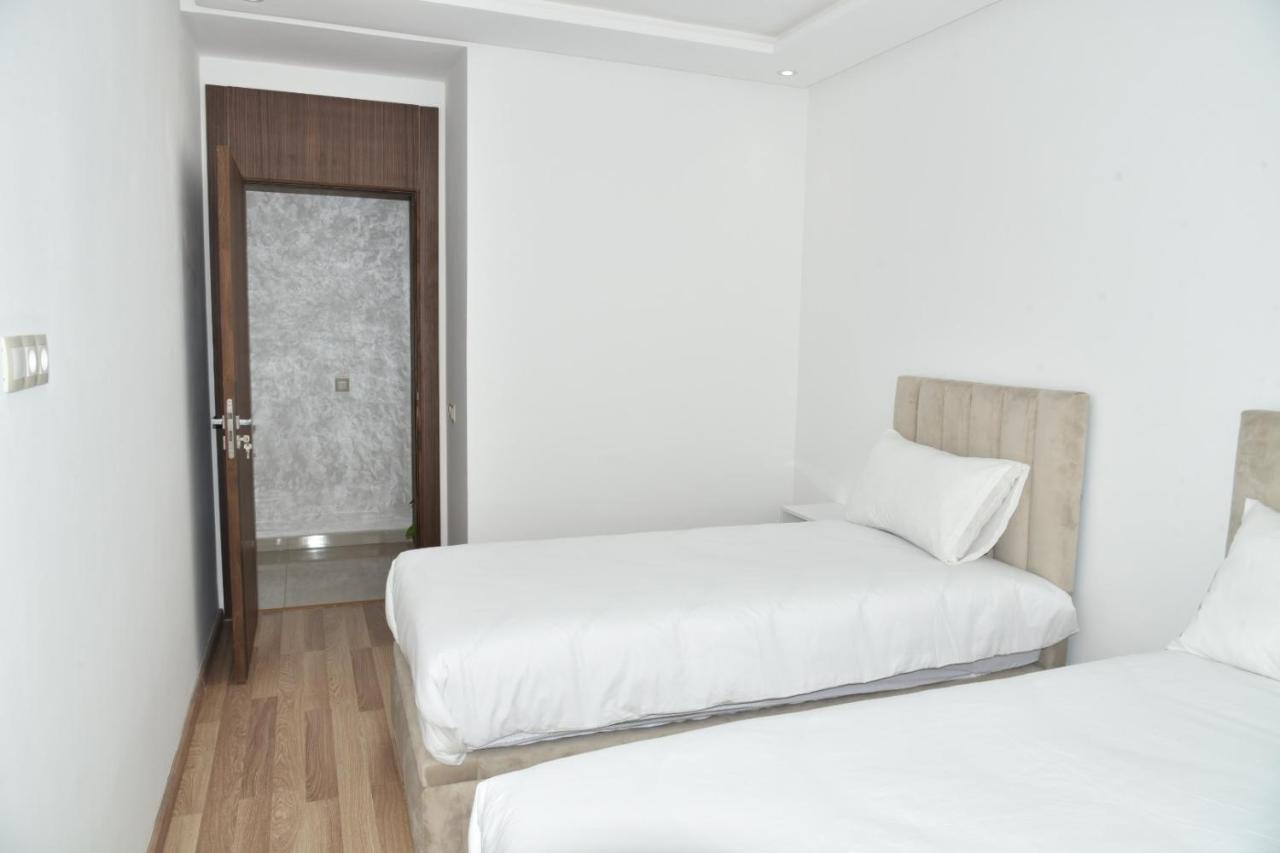 Lovely Apartment With Pool & Gym Kenitra Eksteriør bilde