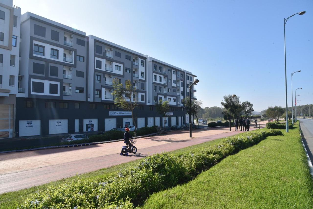 Lovely Apartment With Pool & Gym Kenitra Eksteriør bilde